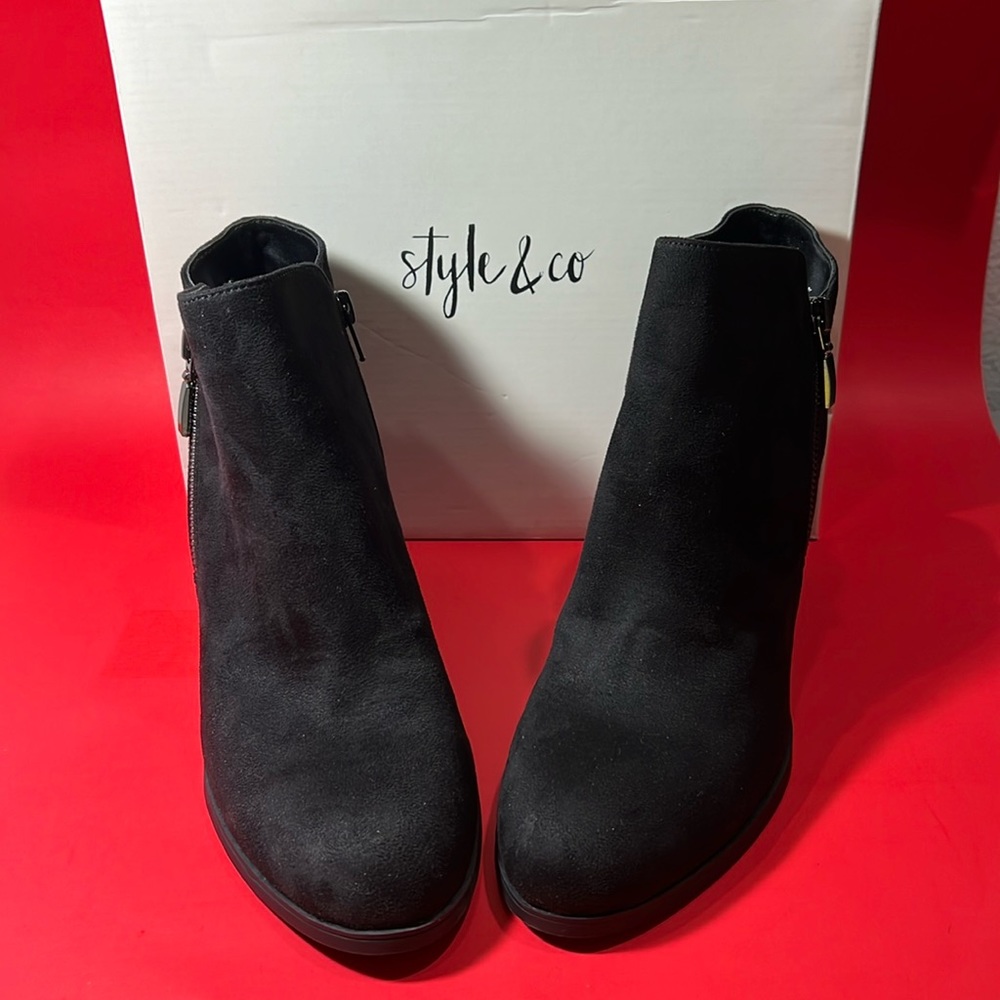 Style & Co. Wynonaff Size 10 black wedge boot size 10